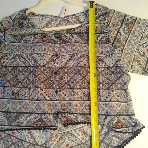 Mudd  M  button down polyester top   black/white/peach - Picture 10 of 12